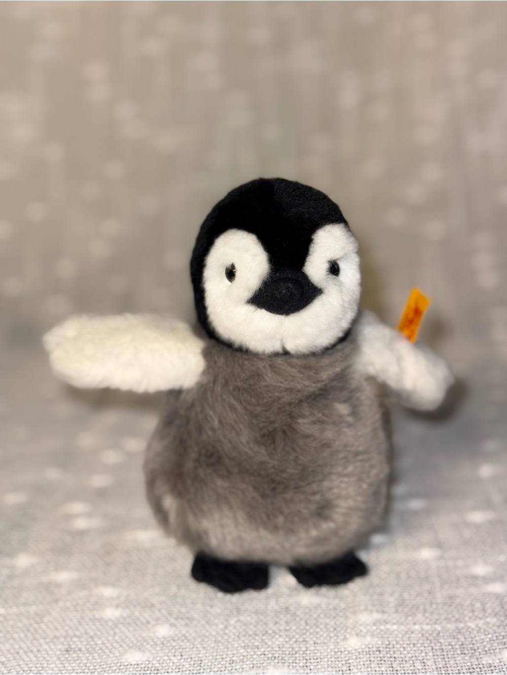 Steiff flaps baby penguin 6 in